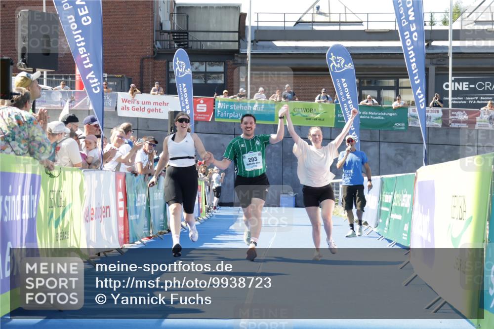 09.08.2026 - GEWOBA Citytriathlon Bremen Yannick Fuchs http://msf.ph/oto/9938723 09.08.2026 11:44:11 Ziel 203 meine-sportfotos.de