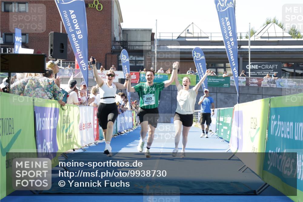 09.08.2026 - GEWOBA Citytriathlon Bremen Yannick Fuchs http://msf.ph/oto/9938730 09.08.2026 11:44:12 Ziel 203 meine-sportfotos.de