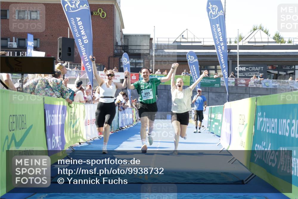 09.08.2026 - GEWOBA Citytriathlon Bremen Yannick Fuchs http://msf.ph/oto/9938732 09.08.2026 11:44:12 Ziel 203 meine-sportfotos.de
