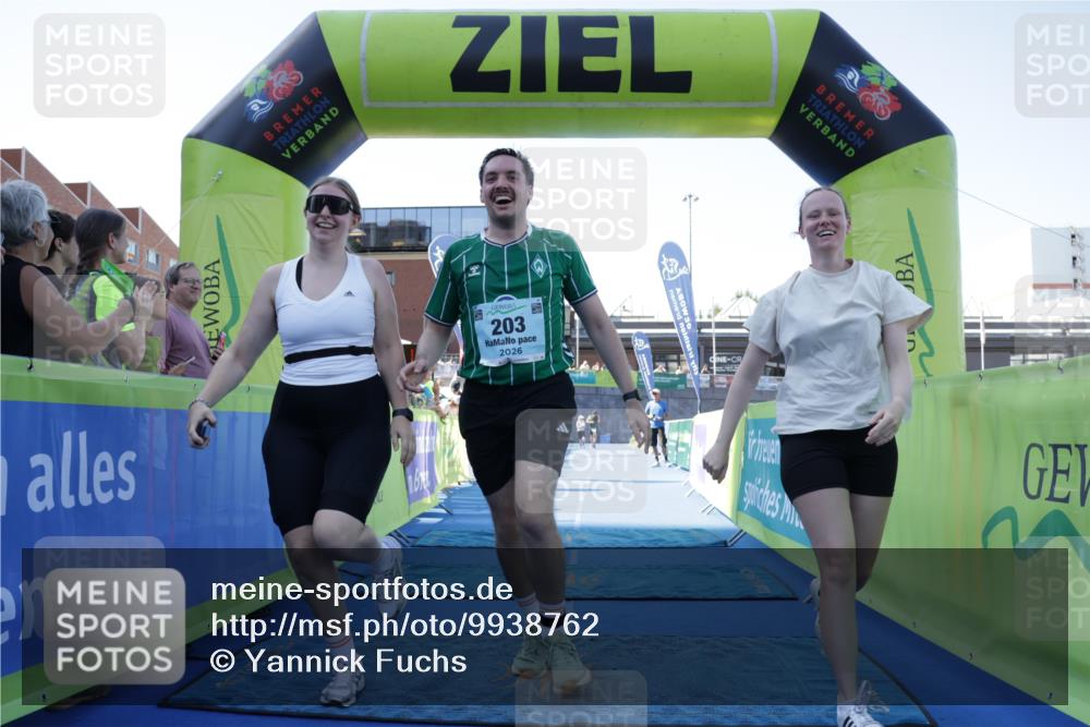 09.08.2026 - GEWOBA Citytriathlon Bremen Yannick Fuchs http://msf.ph/oto/9938762 09.08.2026 11:44:15 Ziel 203 meine-sportfotos.de