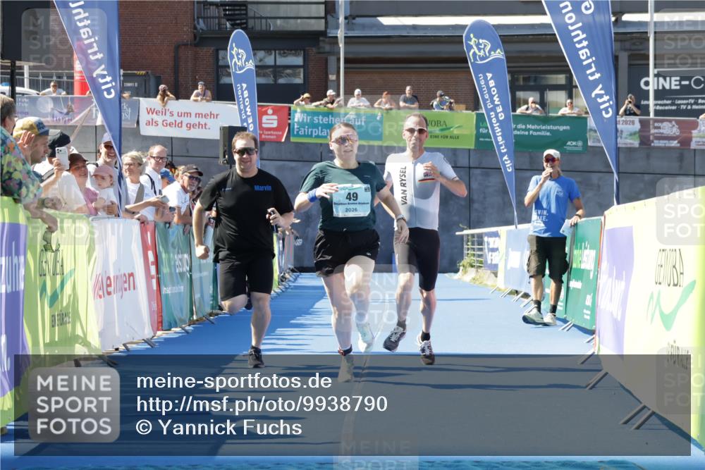 09.08.2026 - GEWOBA Citytriathlon Bremen Yannick Fuchs http://msf.ph/oto/9938790 09.08.2026 11:44:30 Ziel 49, 197 meine-sportfotos.de