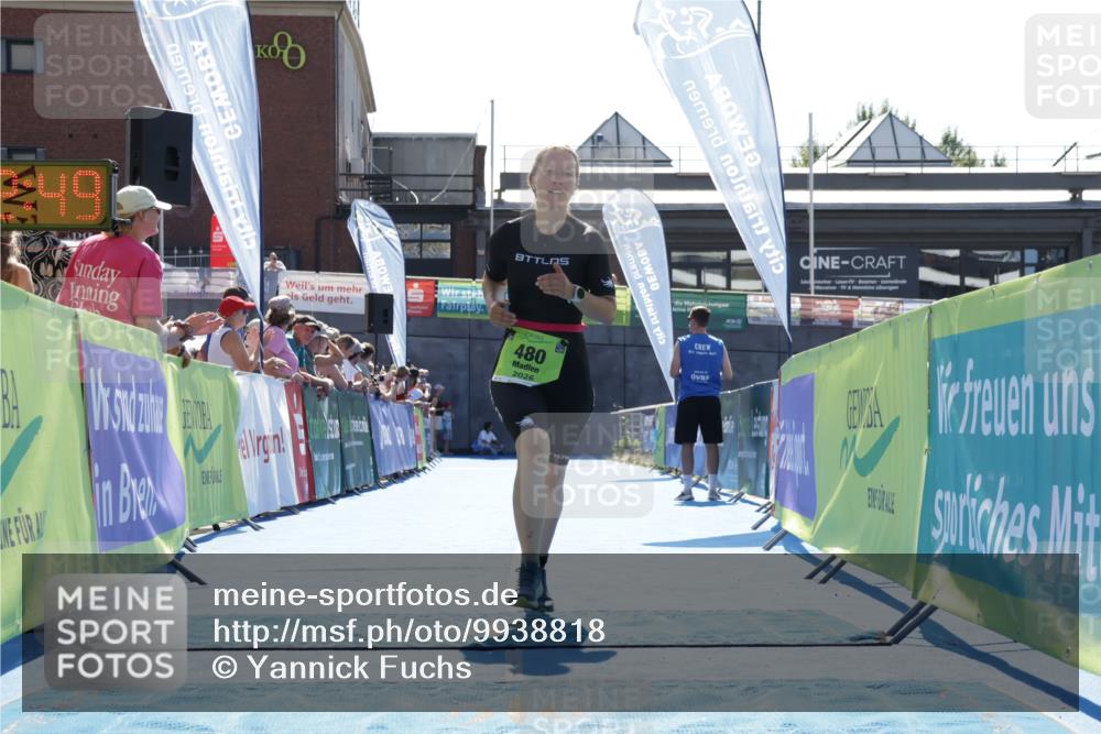 09.08.2026 - GEWOBA Citytriathlon Bremen Yannick Fuchs http://msf.ph/oto/9938818 09.08.2026 15:29:12 Ziel 480 meine-sportfotos.de