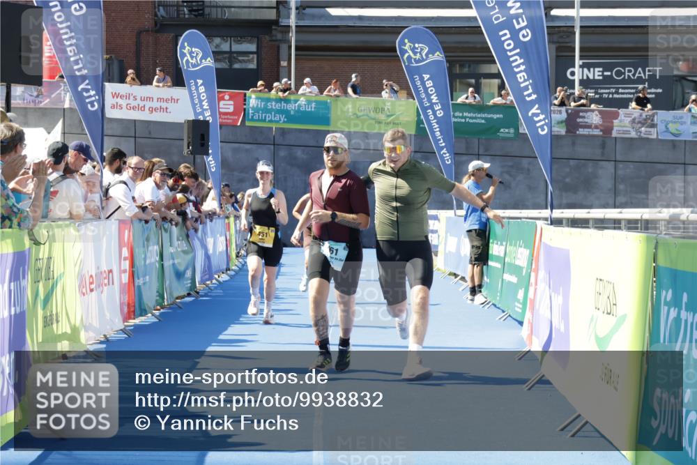 09.08.2026 - GEWOBA Citytriathlon Bremen Yannick Fuchs http://msf.ph/oto/9938832 09.08.2026 11:45:02 Ziel 161, 451, 471 meine-sportfotos.de