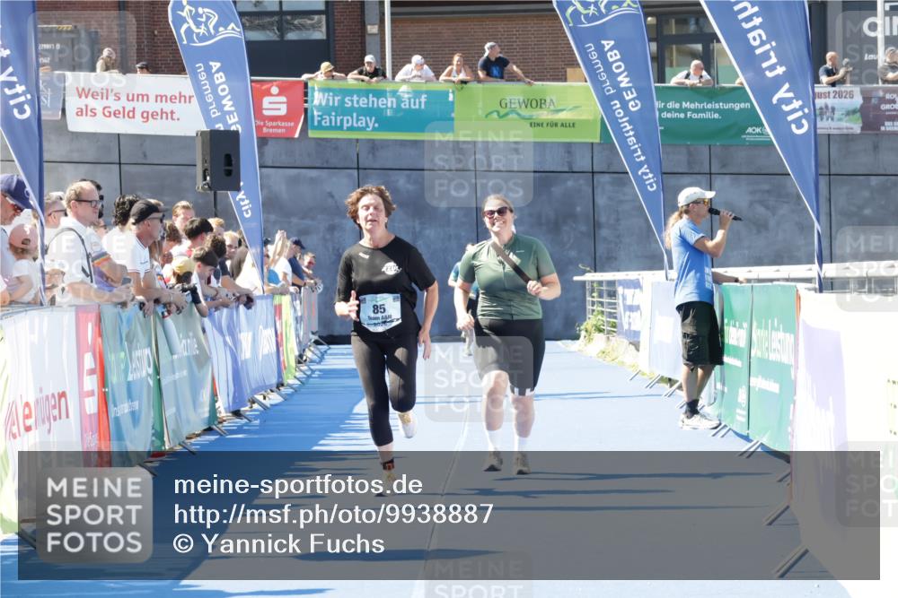09.08.2026 - GEWOBA Citytriathlon Bremen Yannick Fuchs http://msf.ph/oto/9938887 09.08.2026 11:45:27 Ziel 85, 444 meine-sportfotos.de