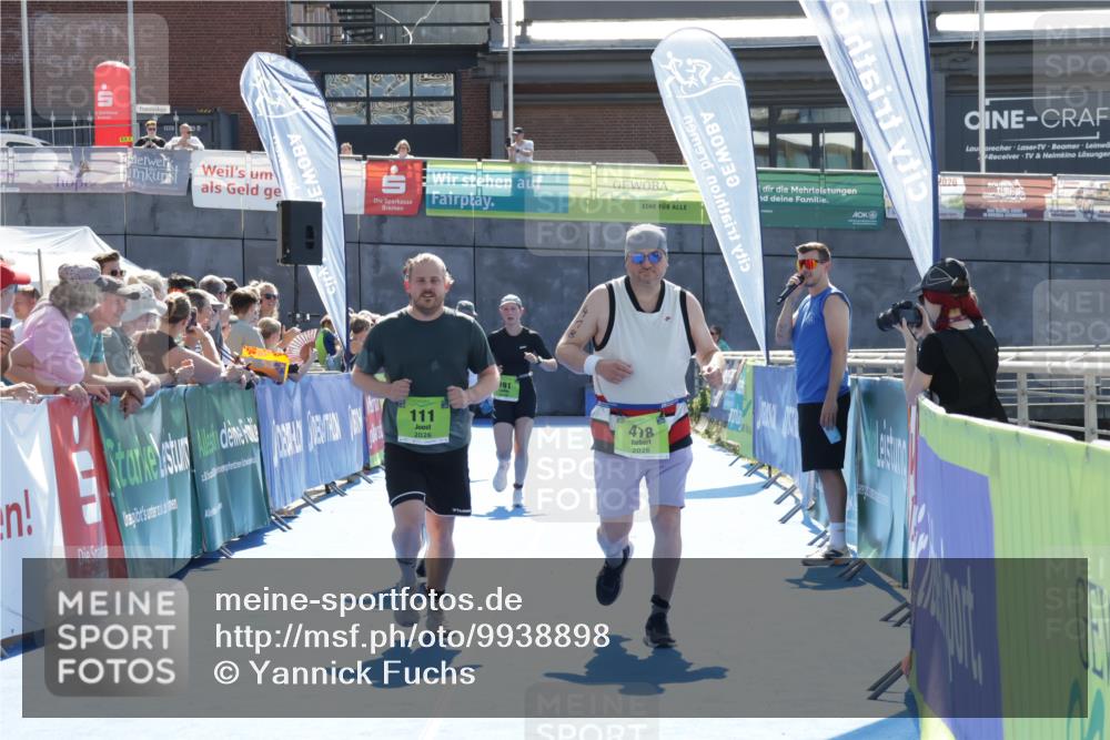 09.08.2026 - GEWOBA Citytriathlon Bremen Yannick Fuchs http://msf.ph/oto/9938898 09.08.2026 15:29:52 Ziel 90, 111, 418, 519 meine-sportfotos.de