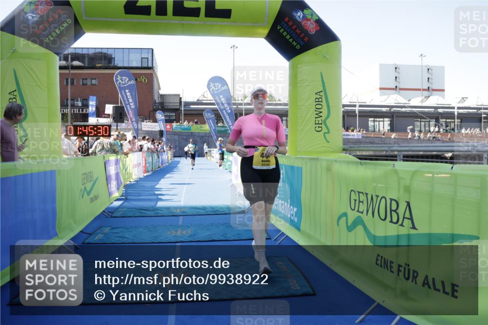 09.08.2026 - GEWOBA Citytriathlon Bremen Yannick Fuchs http://msf.ph/oto/9938922 09.08.2026 11:45:34 Ziel 361, 444 meine-sportfotos.de