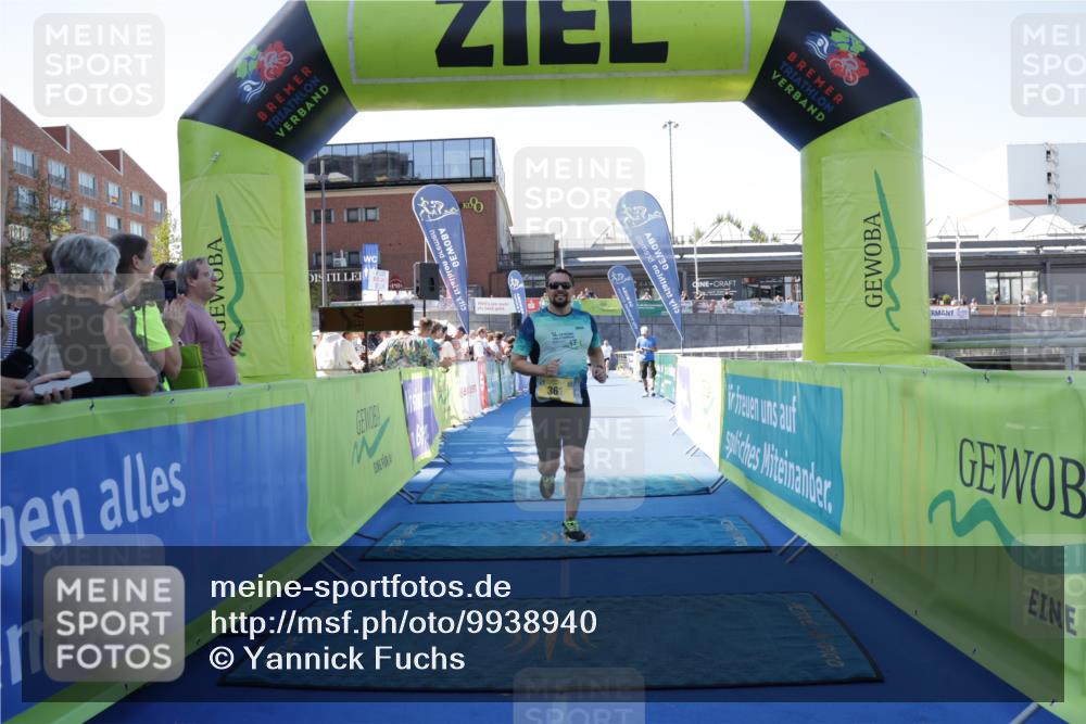 09.08.2026 - GEWOBA Citytriathlon Bremen Yannick Fuchs http://msf.ph/oto/9938940 09.08.2026 11:45:40 Ziel 361 meine-sportfotos.de