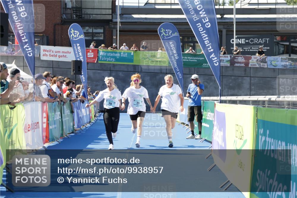 09.08.2026 - GEWOBA Citytriathlon Bremen Yannick Fuchs http://msf.ph/oto/9938957 09.08.2026 11:45:46 Ziel 79 meine-sportfotos.de