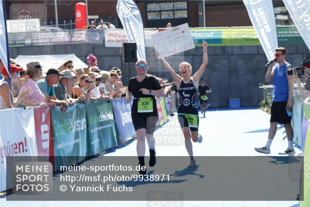 09.08.2026 - GEWOBA Citytriathlon Bremen Yannick Fuchs http://msf.ph/oto/9938971 09.08.2026 15:30:08 Ziel 231, 326, 330 meine-sportfotos.de