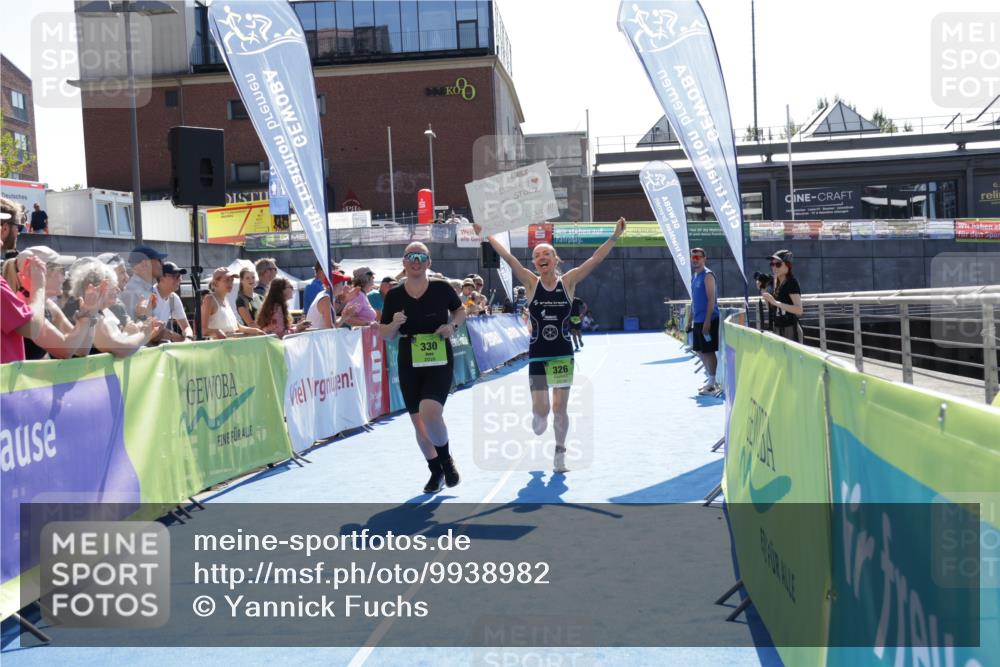 09.08.2026 - GEWOBA Citytriathlon Bremen Yannick Fuchs http://msf.ph/oto/9938982 09.08.2026 15:30:10 Ziel 231, 326, 330 meine-sportfotos.de