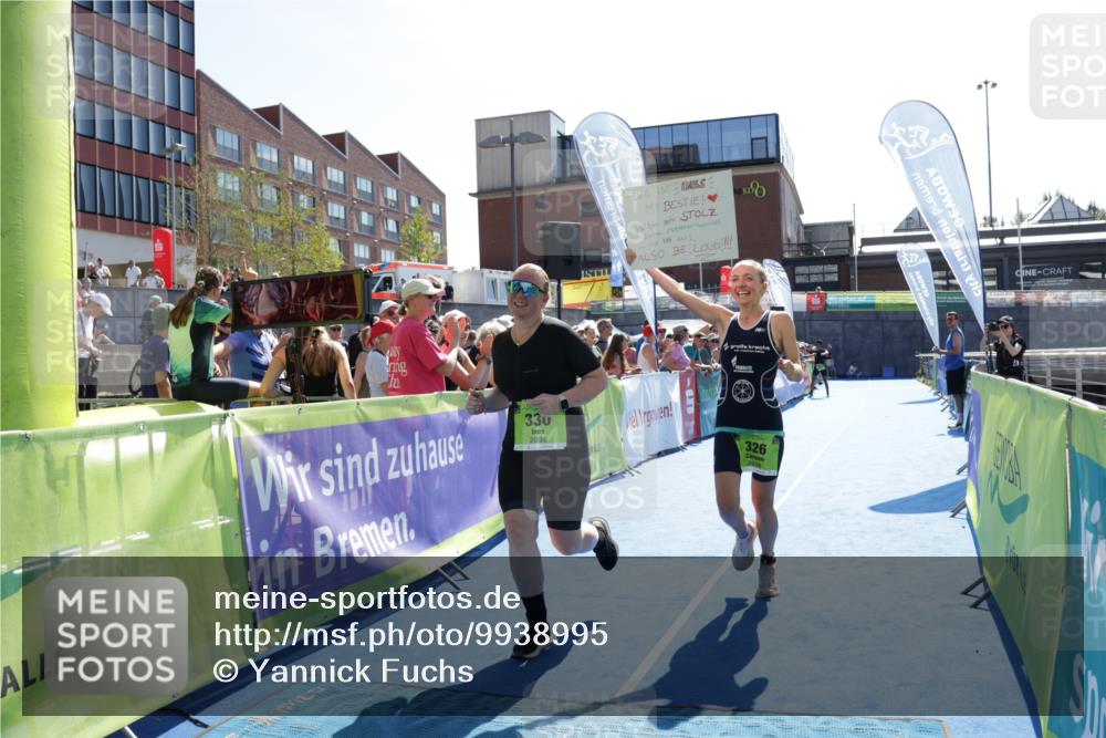09.08.2026 - GEWOBA Citytriathlon Bremen Yannick Fuchs http://msf.ph/oto/9938995 09.08.2026 15:30:11 Ziel 231, 326, 330 meine-sportfotos.de