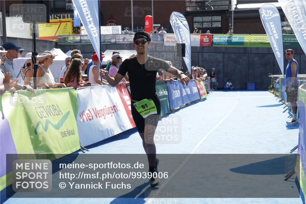 09.08.2026 - GEWOBA Citytriathlon Bremen Yannick Fuchs http://msf.ph/oto/9939006 09.08.2026 15:30:18 Ziel 61 meine-sportfotos.de