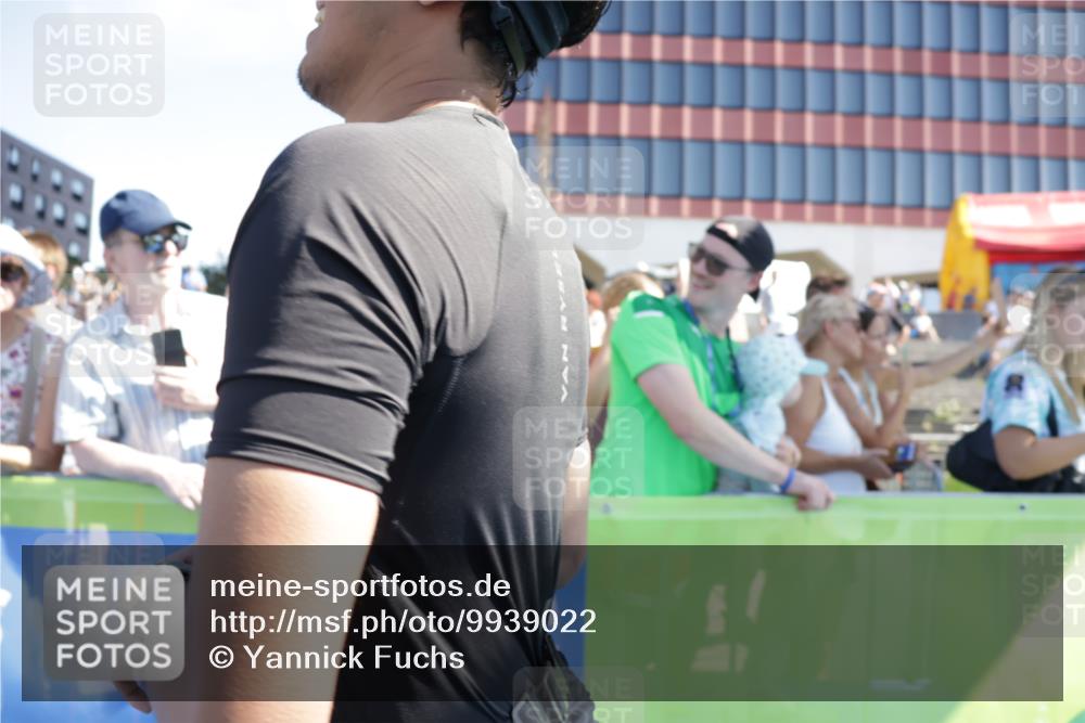 09.08.2026 - GEWOBA Citytriathlon Bremen Yannick Fuchs http://msf.ph/oto/9939022 09.08.2026 15:30:20 Ziel 61 meine-sportfotos.de