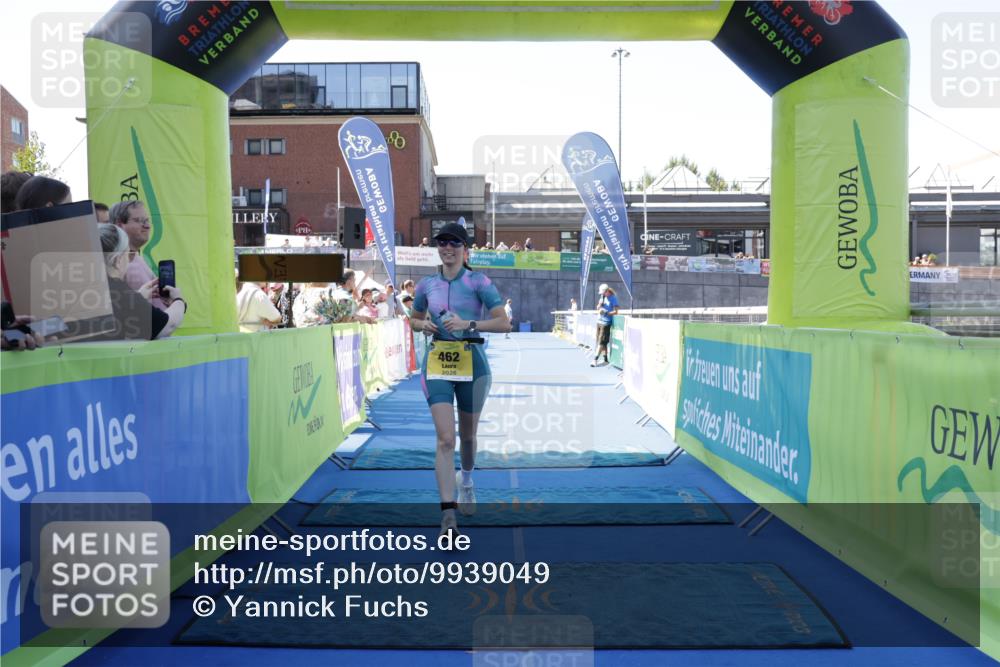 09.08.2026 - GEWOBA Citytriathlon Bremen Yannick Fuchs http://msf.ph/oto/9939049 09.08.2026 11:47:03 Ziel 462 meine-sportfotos.de