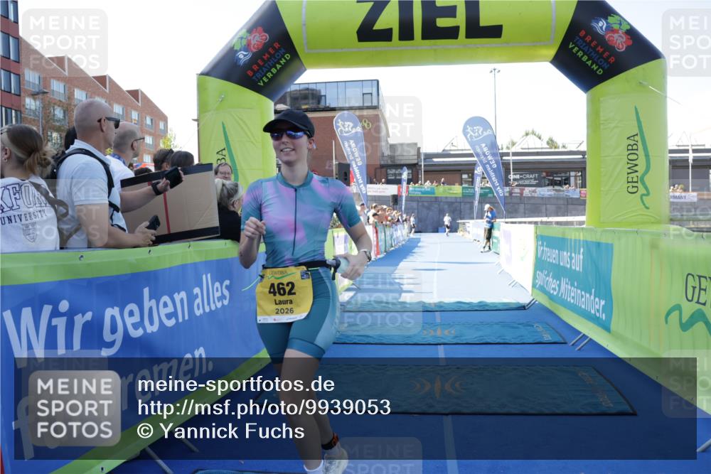 09.08.2026 - GEWOBA Citytriathlon Bremen Yannick Fuchs http://msf.ph/oto/9939053 09.08.2026 11:47:04 Ziel 462 meine-sportfotos.de