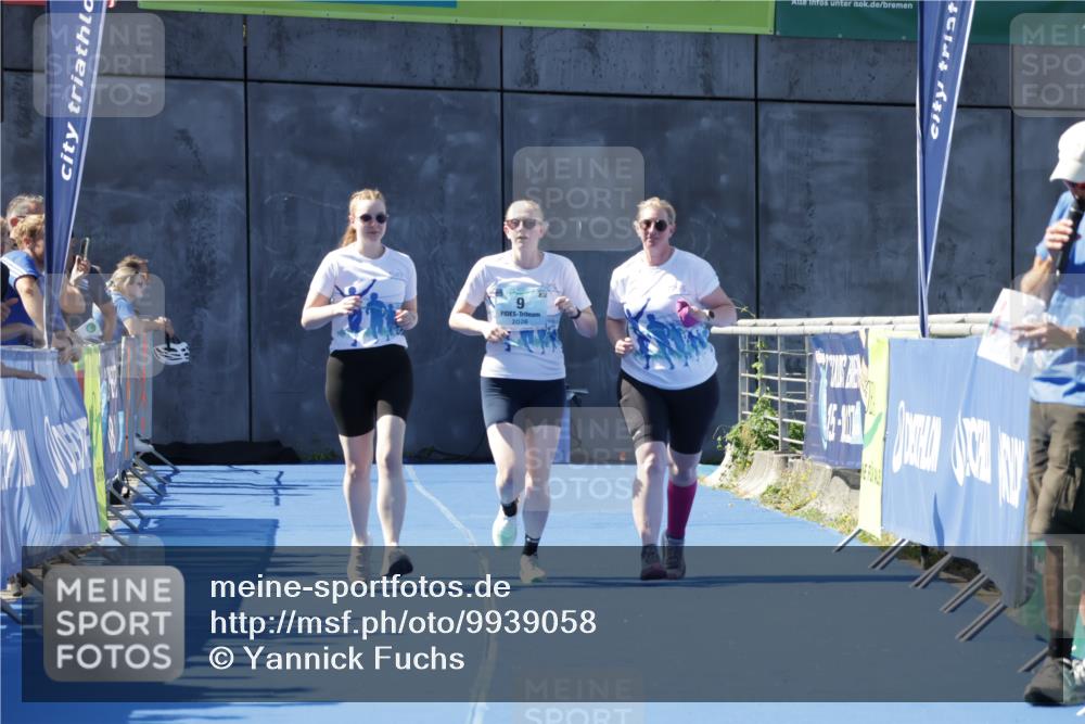 09.08.2026 - GEWOBA Citytriathlon Bremen Yannick Fuchs http://msf.ph/oto/9939058 09.08.2026 11:47:12 Ziel  meine-sportfotos.de