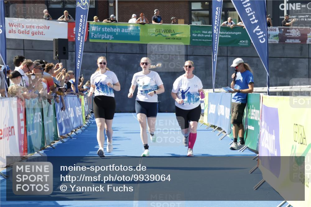 09.08.2026 - GEWOBA Citytriathlon Bremen Yannick Fuchs http://msf.ph/oto/9939064 09.08.2026 11:47:16 Ziel 9 meine-sportfotos.de