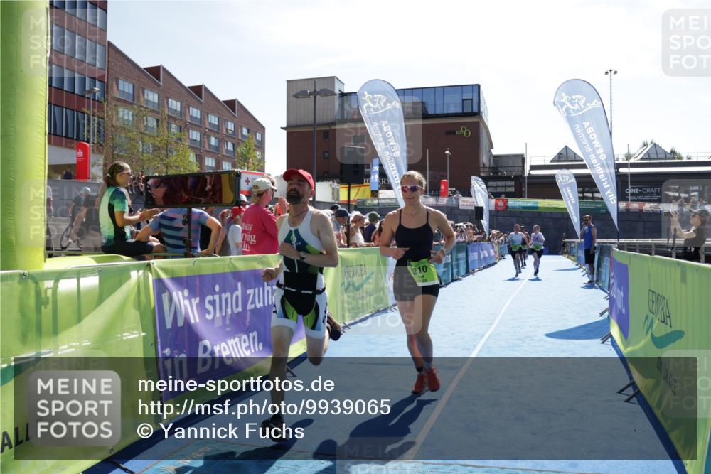 09.08.2026 - GEWOBA Citytriathlon Bremen Yannick Fuchs http://msf.ph/oto/9939065 09.08.2026 15:30:42 Ziel 138, 197, 204, 210, 414, 428 meine-sportfotos.de