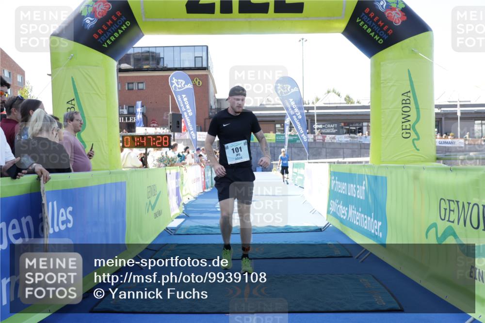 09.08.2026 - GEWOBA Citytriathlon Bremen Yannick Fuchs http://msf.ph/oto/9939108 09.08.2026 11:47:32 Ziel 101 meine-sportfotos.de