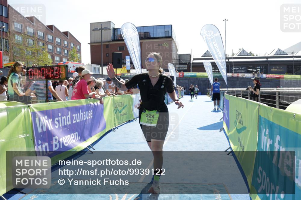 09.08.2026 - GEWOBA Citytriathlon Bremen Yannick Fuchs http://msf.ph/oto/9939122 09.08.2026 15:30:57 Ziel 224, 292 meine-sportfotos.de