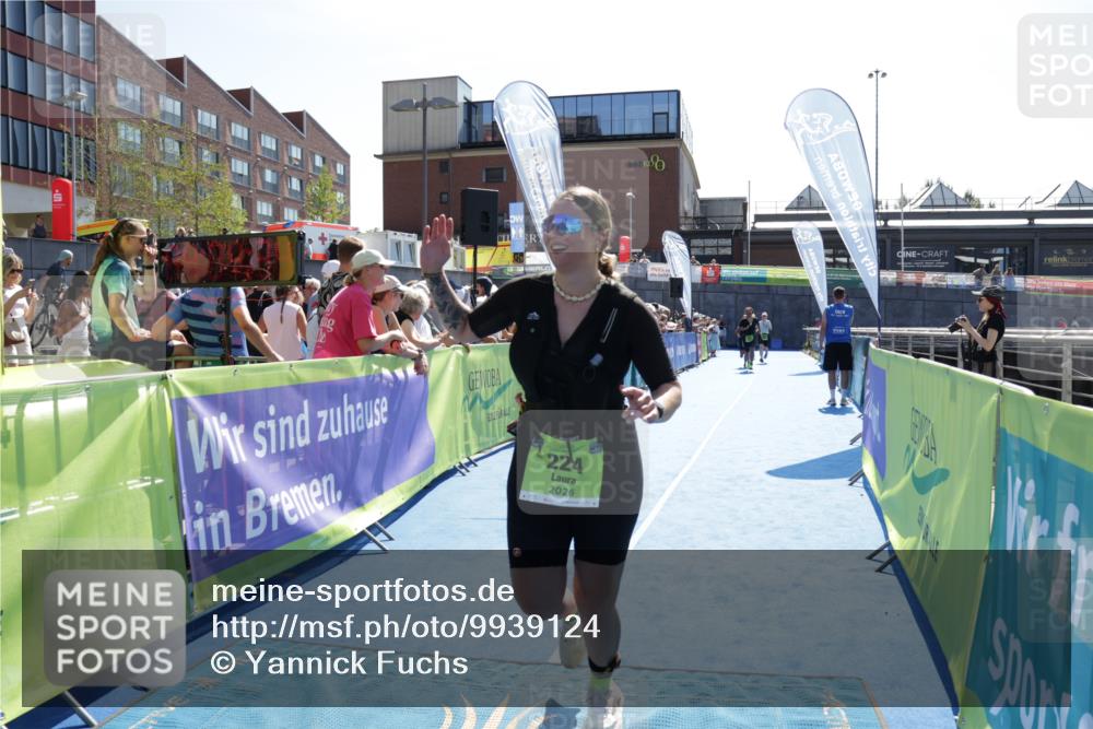 09.08.2026 - GEWOBA Citytriathlon Bremen Yannick Fuchs http://msf.ph/oto/9939124 09.08.2026 15:30:57 Ziel 224, 292 meine-sportfotos.de