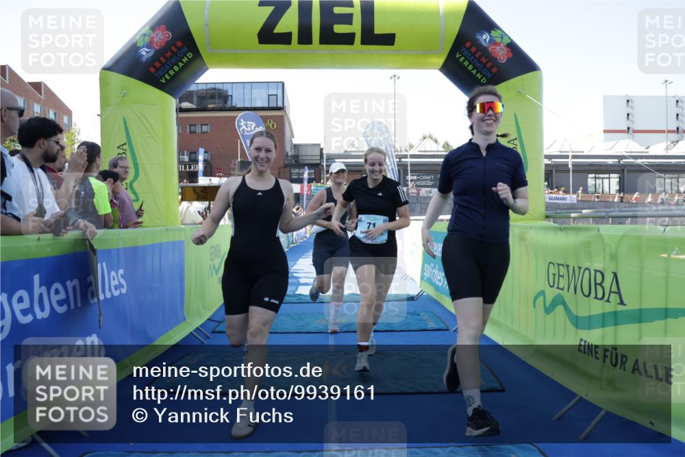 09.08.2026 - GEWOBA Citytriathlon Bremen Yannick Fuchs http://msf.ph/oto/9939161 09.08.2026 11:47:48 Ziel 71, 469 meine-sportfotos.de