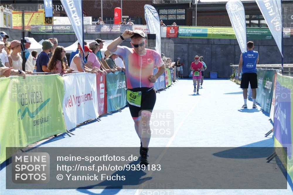 09.08.2026 - GEWOBA Citytriathlon Bremen Yannick Fuchs http://msf.ph/oto/9939183 09.08.2026 15:31:11 Ziel 258, 430, 460 meine-sportfotos.de