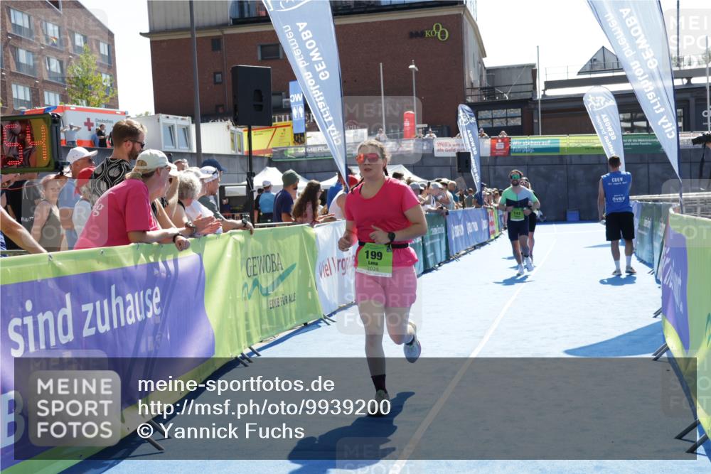 09.08.2026 - GEWOBA Citytriathlon Bremen Yannick Fuchs http://msf.ph/oto/9939200 09.08.2026 15:31:17 Ziel 142, 199, 430 meine-sportfotos.de