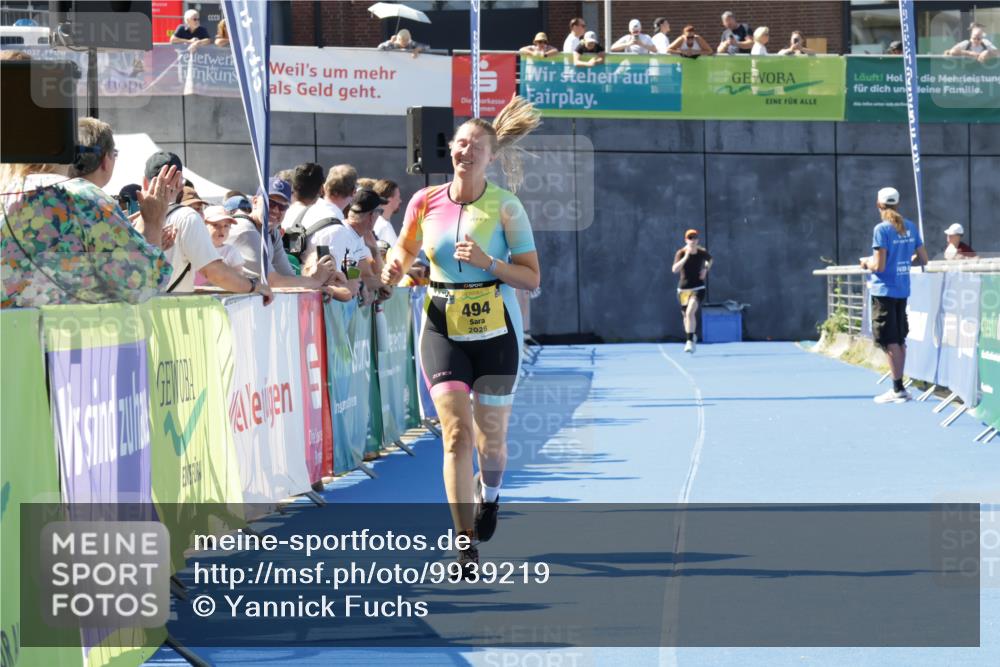 09.08.2026 - GEWOBA Citytriathlon Bremen Yannick Fuchs http://msf.ph/oto/9939219 09.08.2026 11:48:02 Ziel 494 meine-sportfotos.de