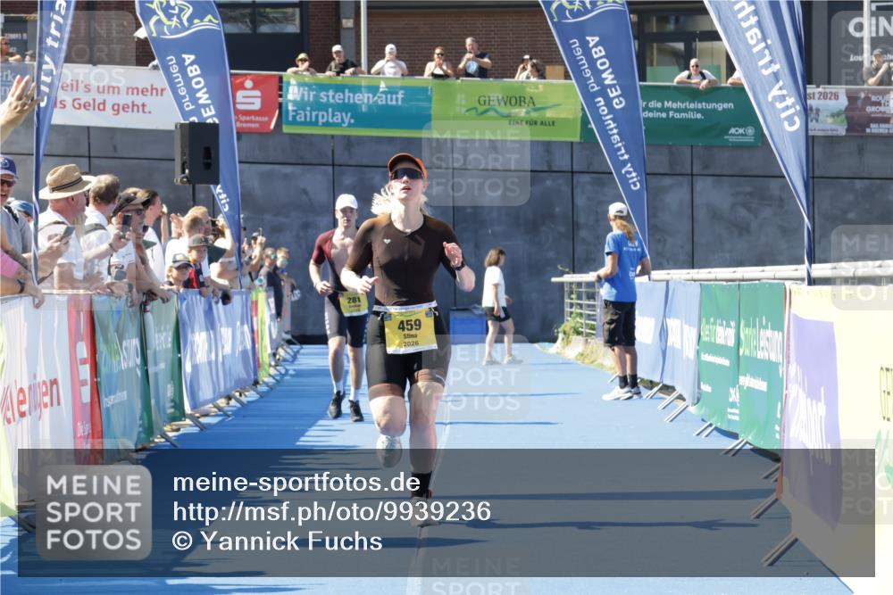 09.08.2026 - GEWOBA Citytriathlon Bremen Yannick Fuchs http://msf.ph/oto/9939236 09.08.2026 11:48:09 Ziel 459 meine-sportfotos.de