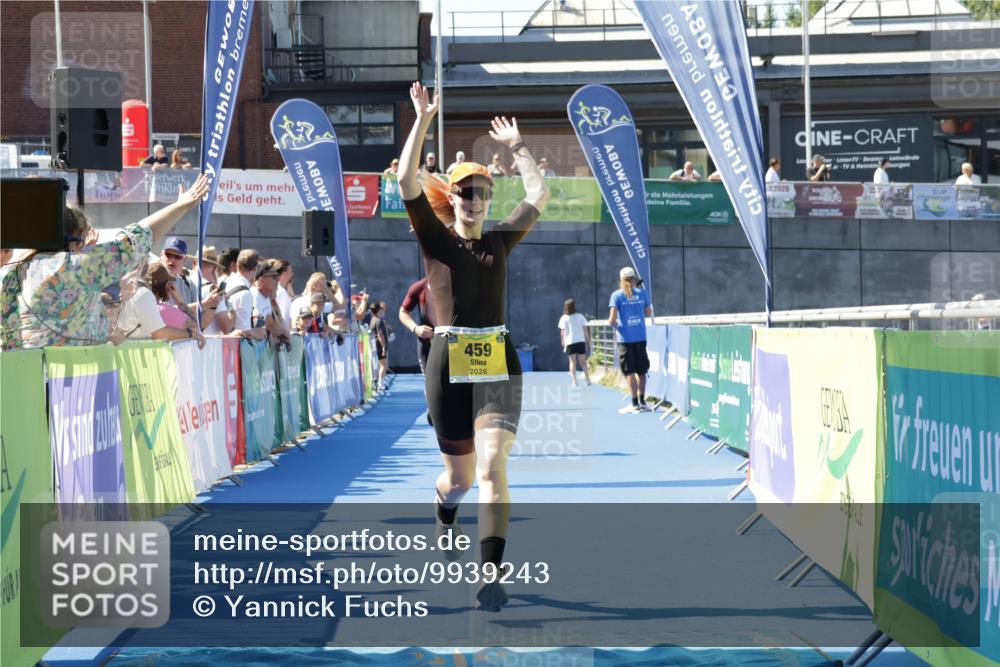 09.08.2026 - GEWOBA Citytriathlon Bremen Yannick Fuchs http://msf.ph/oto/9939243 09.08.2026 11:48:10 Ziel 459 meine-sportfotos.de