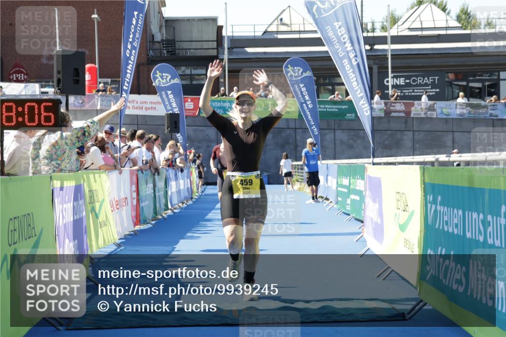 09.08.2026 - GEWOBA Citytriathlon Bremen Yannick Fuchs http://msf.ph/oto/9939245 09.08.2026 11:48:10 Ziel 459 meine-sportfotos.de