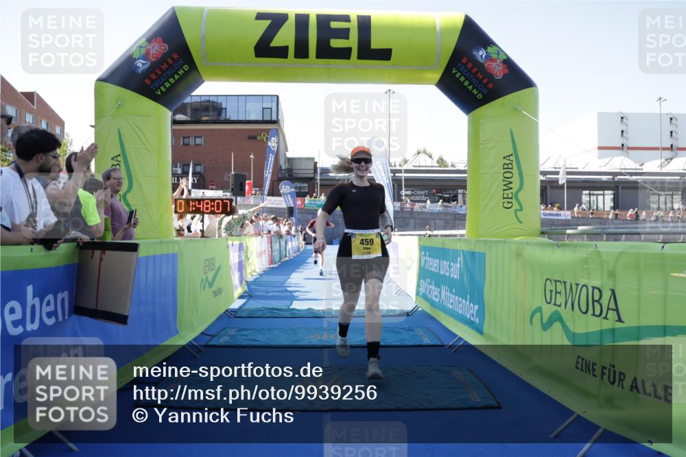 09.08.2026 - GEWOBA Citytriathlon Bremen Yannick Fuchs http://msf.ph/oto/9939256 09.08.2026 11:48:11 Ziel 459 meine-sportfotos.de