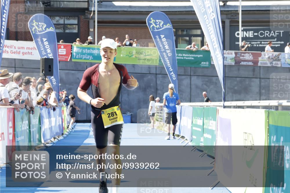 09.08.2026 - GEWOBA Citytriathlon Bremen Yannick Fuchs http://msf.ph/oto/9939262 09.08.2026 11:48:13 Ziel 459 meine-sportfotos.de