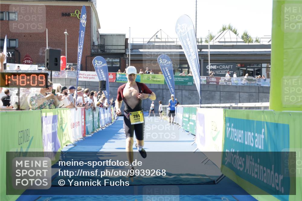 09.08.2026 - GEWOBA Citytriathlon Bremen Yannick Fuchs http://msf.ph/oto/9939268 09.08.2026 11:48:13 Ziel 459 meine-sportfotos.de