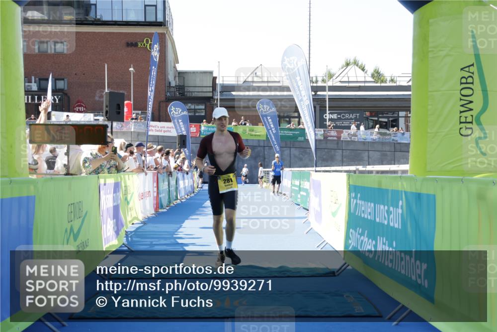 09.08.2026 - GEWOBA Citytriathlon Bremen Yannick Fuchs http://msf.ph/oto/9939271 09.08.2026 11:48:13 Ziel 459 meine-sportfotos.de
