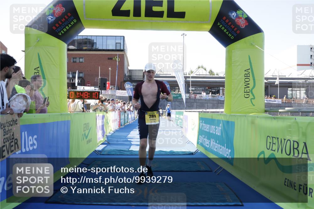 09.08.2026 - GEWOBA Citytriathlon Bremen Yannick Fuchs http://msf.ph/oto/9939279 09.08.2026 11:48:15 Ziel 459 meine-sportfotos.de