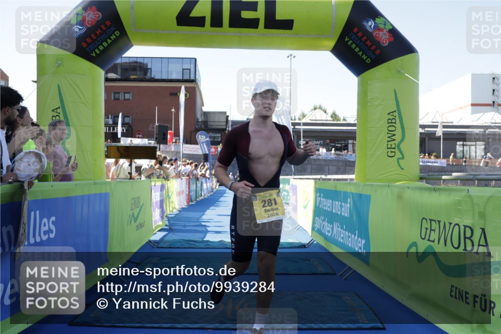 09.08.2026 - GEWOBA Citytriathlon Bremen Yannick Fuchs http://msf.ph/oto/9939284 09.08.2026 11:48:15 Ziel 459 meine-sportfotos.de
