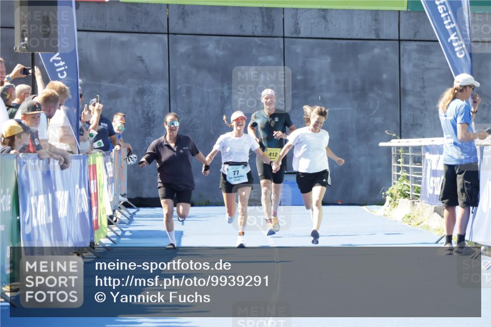 09.08.2026 - GEWOBA Citytriathlon Bremen Yannick Fuchs http://msf.ph/oto/9939291 09.08.2026 11:48:18 Ziel  meine-sportfotos.de