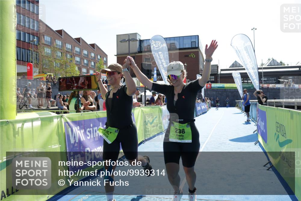 09.08.2026 - GEWOBA Citytriathlon Bremen Yannick Fuchs http://msf.ph/oto/9939314 09.08.2026 15:31:49 Ziel 237, 238 meine-sportfotos.de