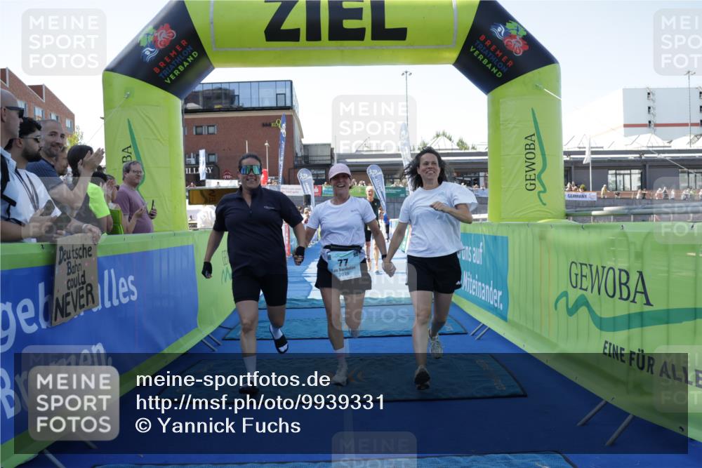 09.08.2026 - GEWOBA Citytriathlon Bremen Yannick Fuchs http://msf.ph/oto/9939331 09.08.2026 11:48:27 Ziel 77, 412 meine-sportfotos.de