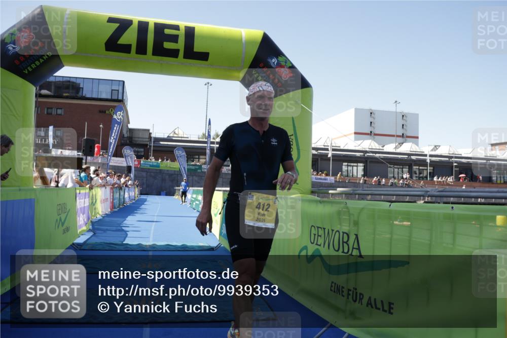 09.08.2026 - GEWOBA Citytriathlon Bremen Yannick Fuchs http://msf.ph/oto/9939353 09.08.2026 11:48:31 Ziel 412 meine-sportfotos.de