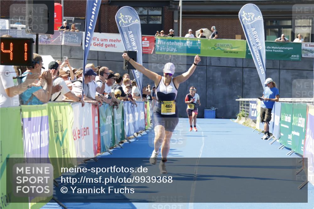 09.08.2026 - GEWOBA Citytriathlon Bremen Yannick Fuchs http://msf.ph/oto/9939368 09.08.2026 11:48:46 Ziel 460 meine-sportfotos.de