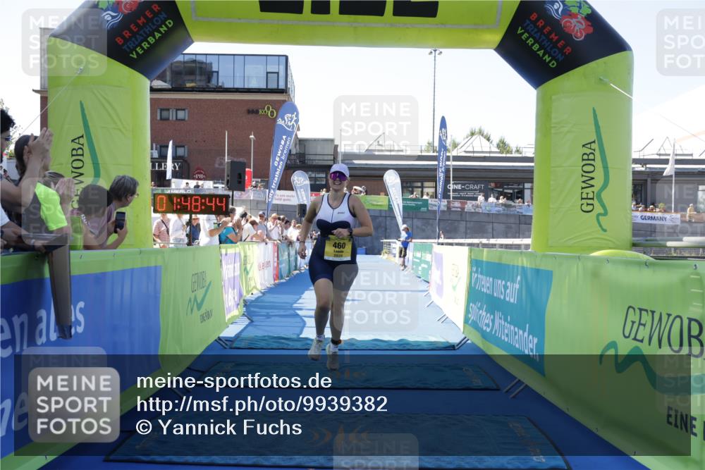 09.08.2026 - GEWOBA Citytriathlon Bremen Yannick Fuchs http://msf.ph/oto/9939382 09.08.2026 11:48:48 Ziel 460 meine-sportfotos.de