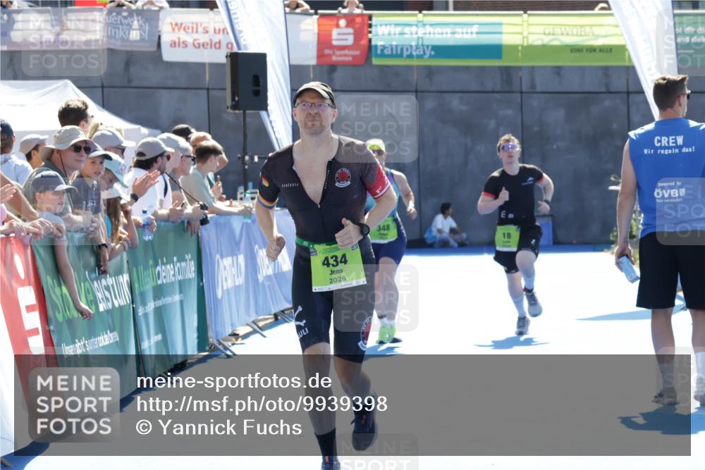 09.08.2026 - GEWOBA Citytriathlon Bremen Yannick Fuchs http://msf.ph/oto/9939398 09.08.2026 15:32:09 Ziel 18, 381, 434, 476, 492 meine-sportfotos.de