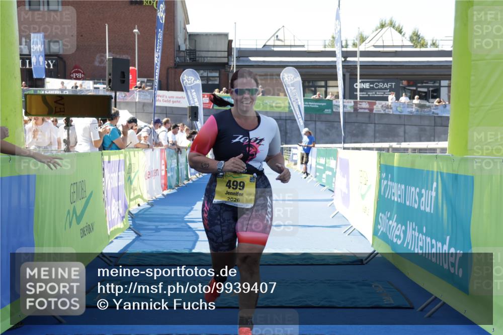 09.08.2026 - GEWOBA Citytriathlon Bremen Yannick Fuchs http://msf.ph/oto/9939407 09.08.2026 11:48:57 Ziel 429, 499 meine-sportfotos.de