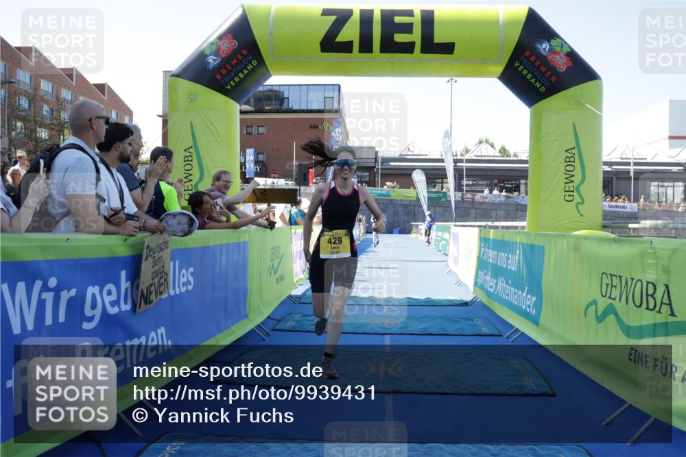 09.08.2026 - GEWOBA Citytriathlon Bremen Yannick Fuchs http://msf.ph/oto/9939431 09.08.2026 11:48:59 Ziel 429, 499 meine-sportfotos.de