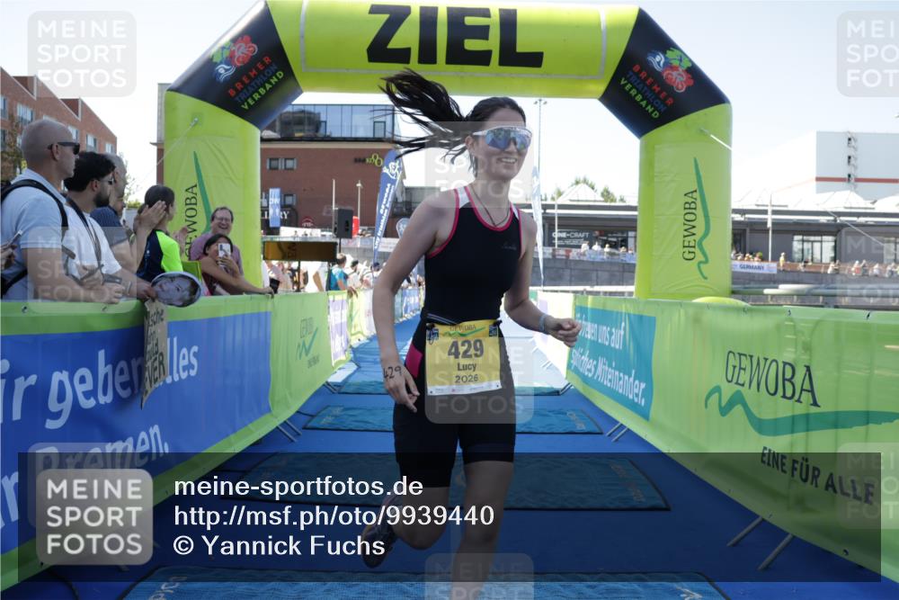 09.08.2026 - GEWOBA Citytriathlon Bremen Yannick Fuchs http://msf.ph/oto/9939440 09.08.2026 11:49:00 Ziel 429, 440 meine-sportfotos.de