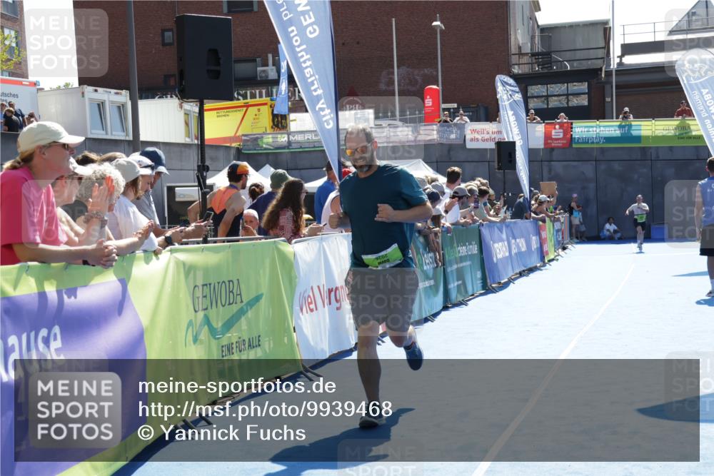 09.08.2026 - GEWOBA Citytriathlon Bremen Yannick Fuchs http://msf.ph/oto/9939468 09.08.2026 15:32:26 Ziel 275, 368 meine-sportfotos.de