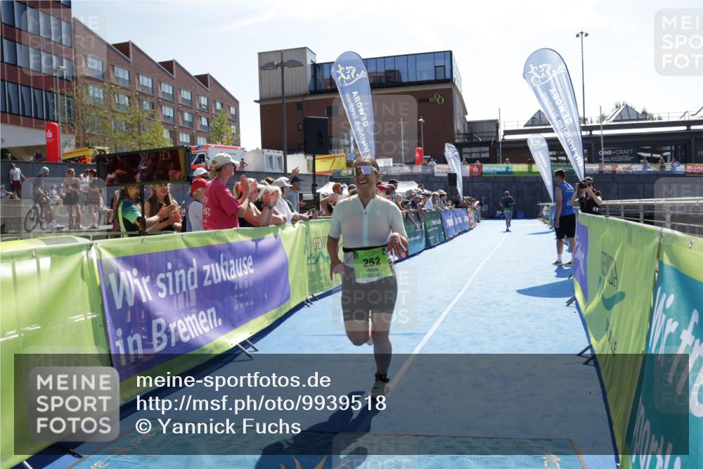 09.08.2026 - GEWOBA Citytriathlon Bremen Yannick Fuchs http://msf.ph/oto/9939518 09.08.2026 15:32:37 Ziel 252 meine-sportfotos.de